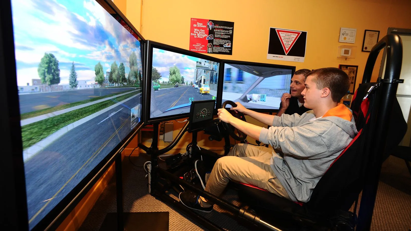 How Many Lessons Do You Need for a 6-Hour Online Driving Course in California? article image